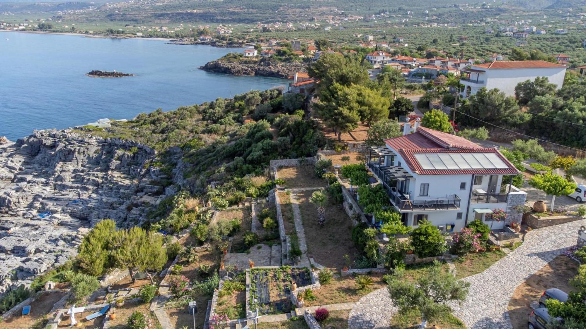 Mani Apartments Agios Nikolaos  Exterior foto